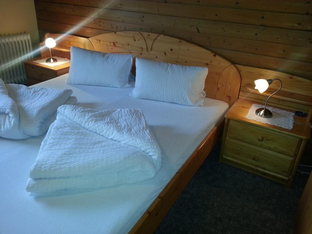 Bed and Breakfast Haus Karwendelblick Leutasch Habitación foto